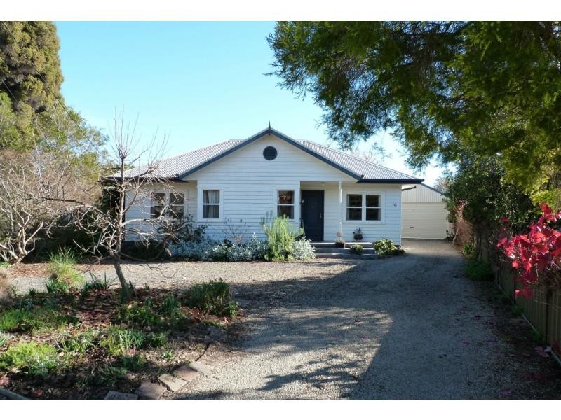 10 Dunlop Place, Benalla VIC 3672