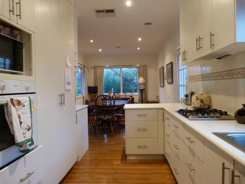 10 Dunlop Place, Benalla VIC 3672