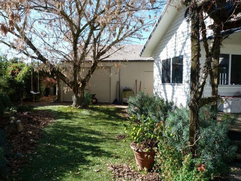 10 Dunlop Place, Benalla VIC 3672