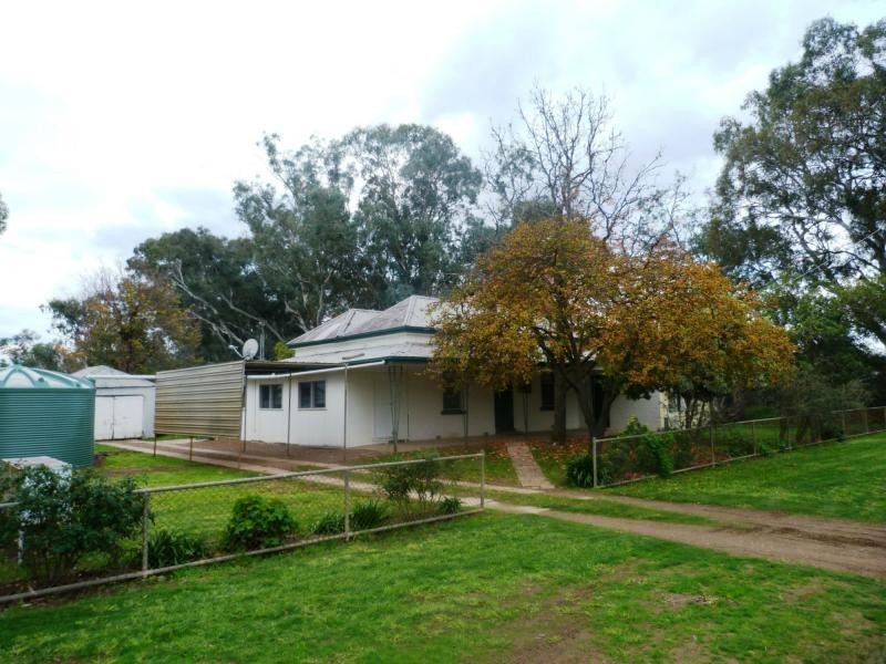 125 Flynn Road, Devenish VIC 3726