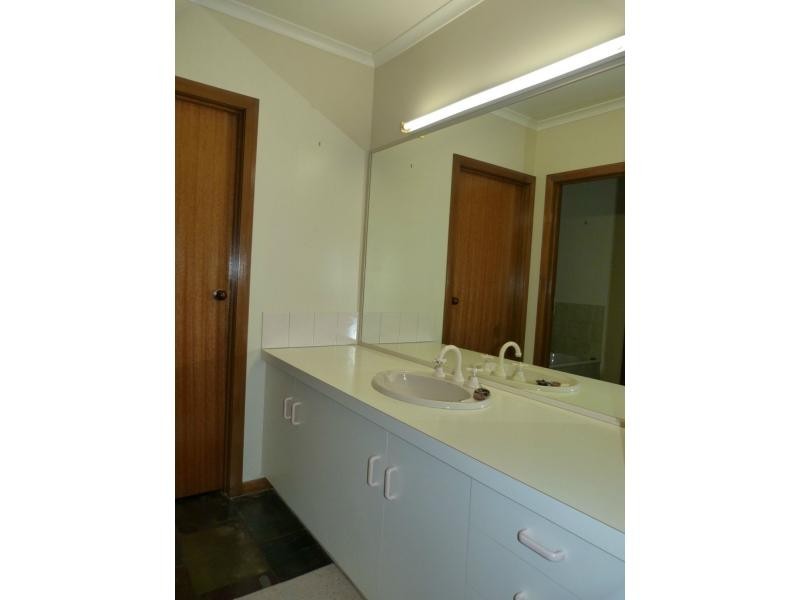 20 McConnan Street, Benalla VIC 3672