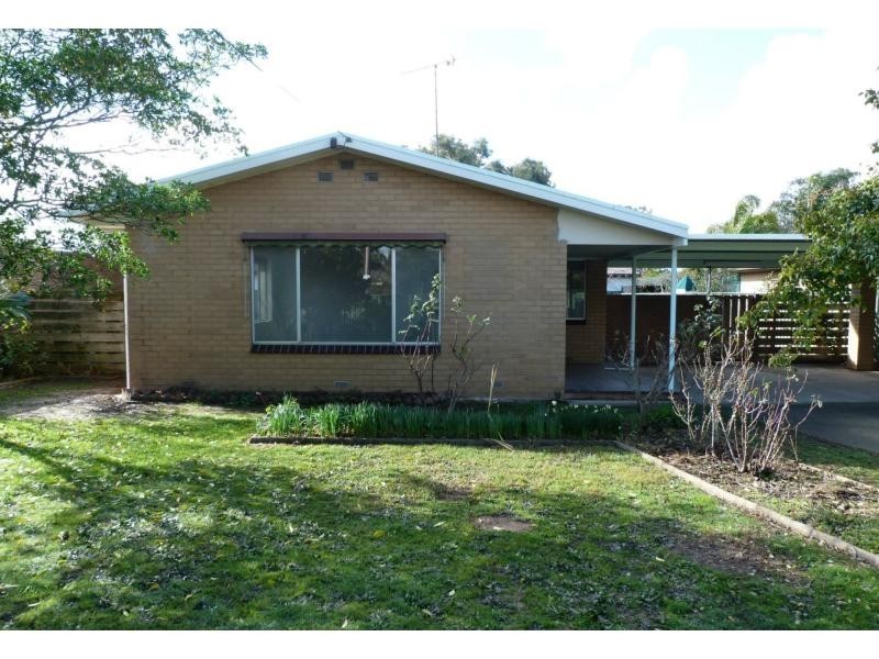 12 Waller Street, Benalla VIC 3672