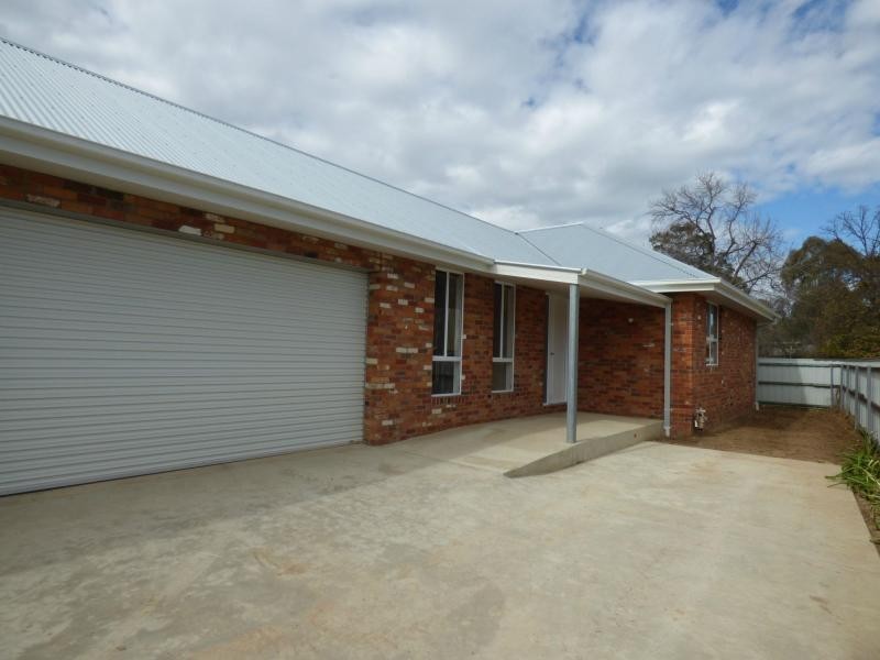 Unit 2 / 18 Stacey Street, Benalla VIC 3672