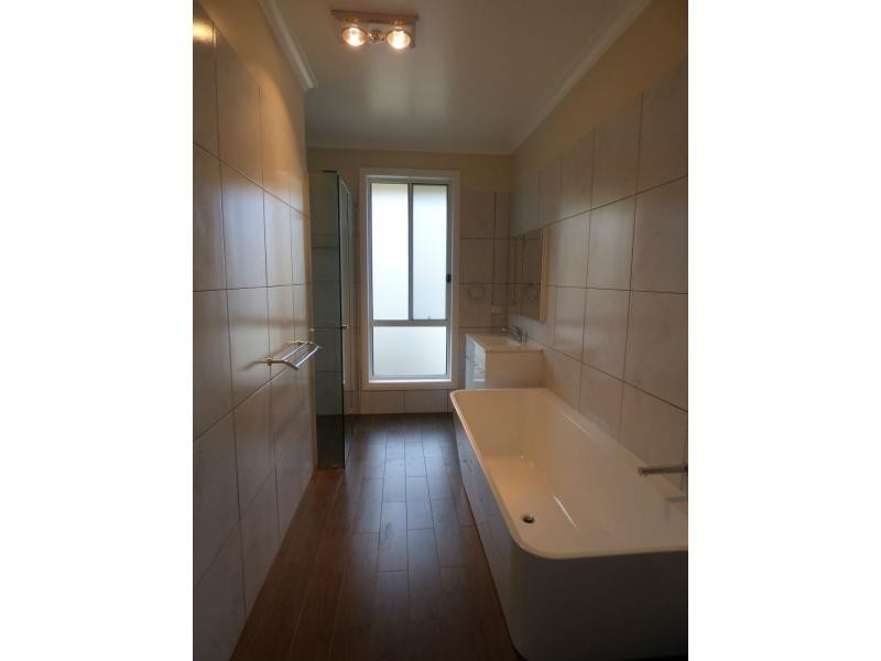 Unit 2 / 18 Stacey Street, Benalla VIC 3672