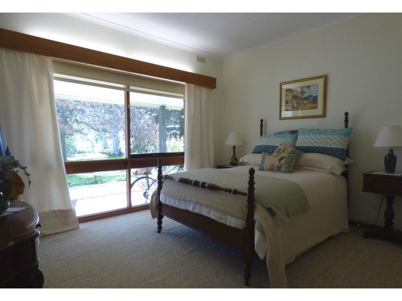 71 Grant Drive, Benalla VIC 3672