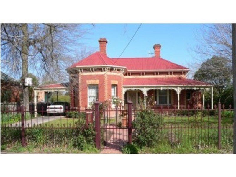 8 Smythe Street, Benalla VIC 3672
