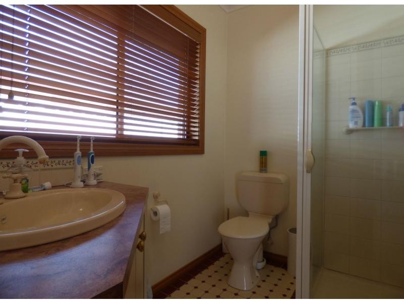 7 Grubissa Court, Benalla VIC 3672