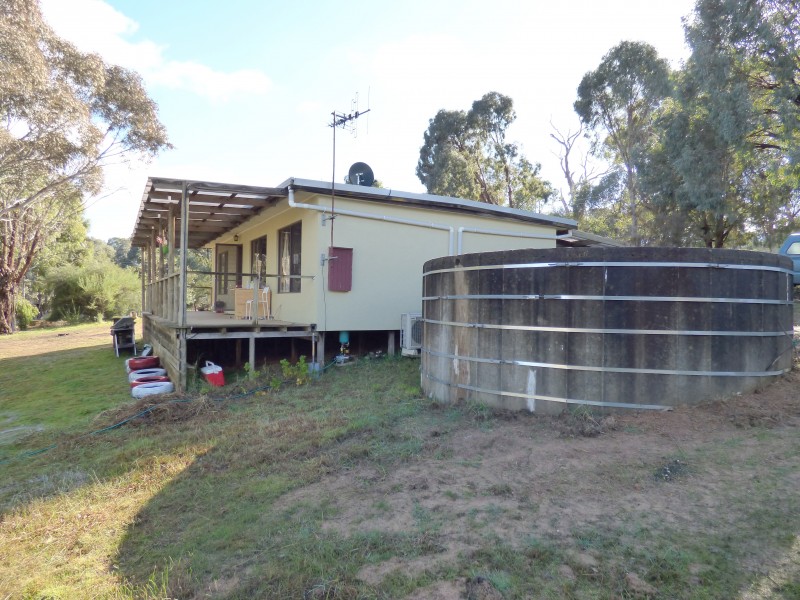 102 Tiger Hill Rd, Tatong VIC 3673