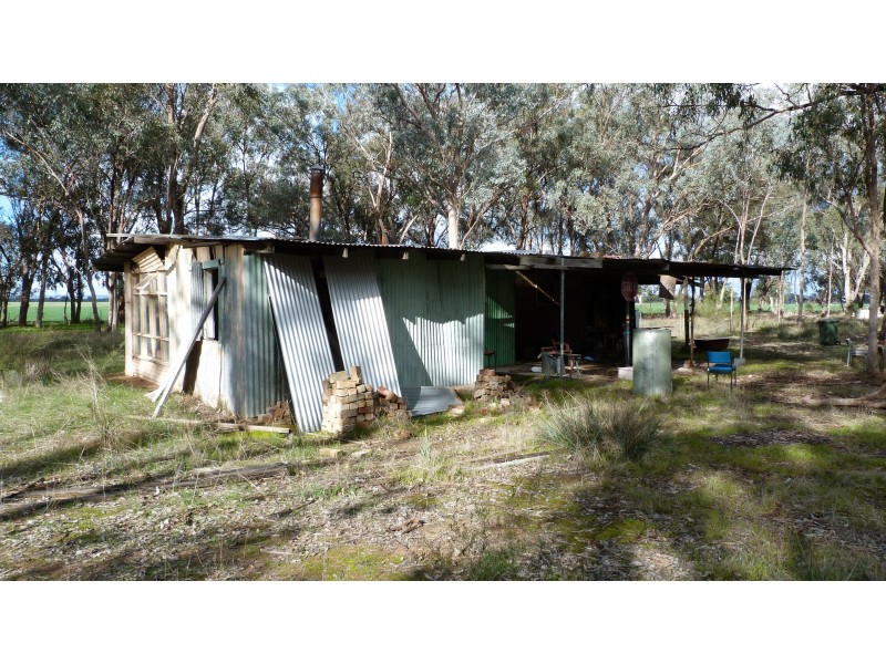 349 Oliver Rd, St James VIC 3727