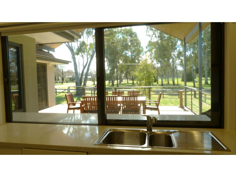 23 Maud St, Benalla VIC 3672