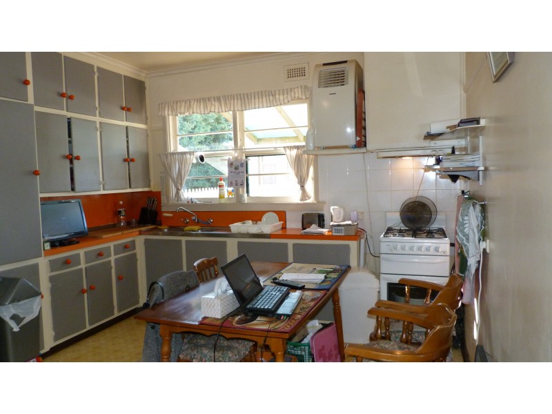 15 Afton Ave, Benalla VIC 3672