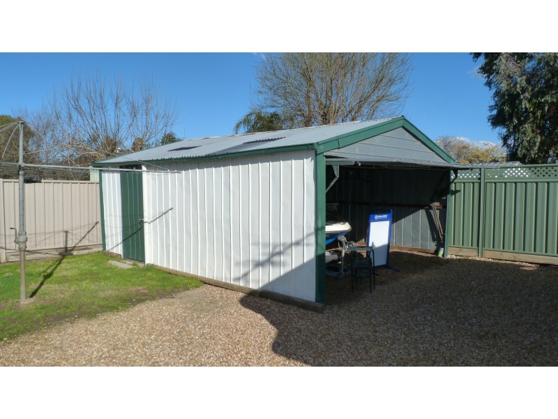 15 Afton Ave, Benalla VIC 3672