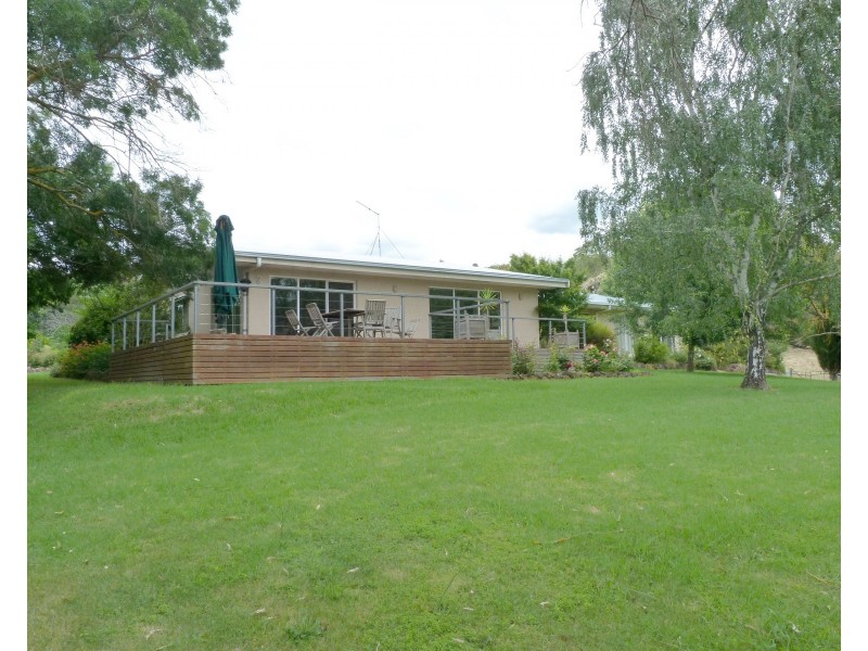 315 Davies Rd, Warrenbayne VIC 3670