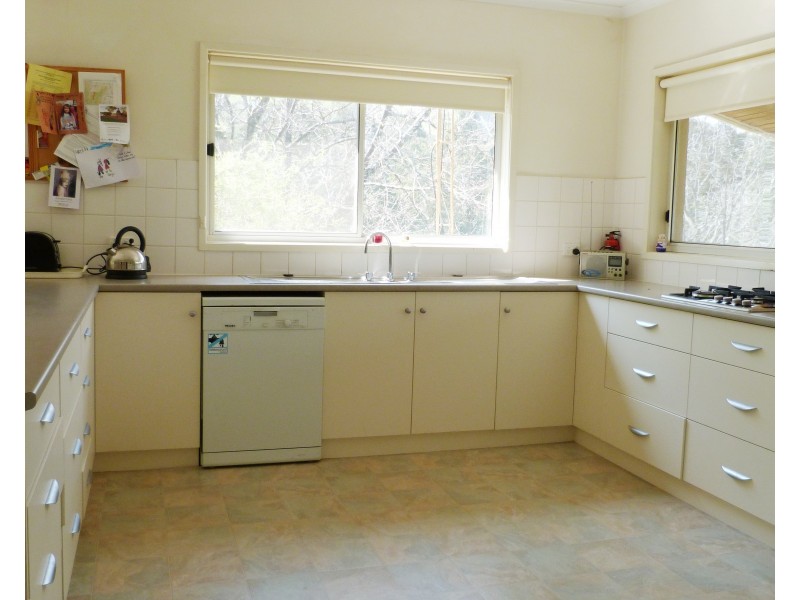 315 Davies Rd, Warrenbayne VIC 3670