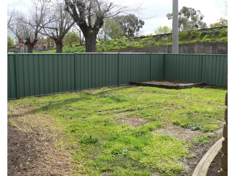 1/1 Nixon St, Benalla VIC 3672