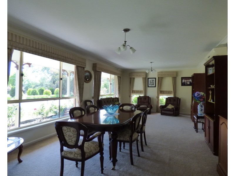 54 Grant Dr, Benalla VIC 3672