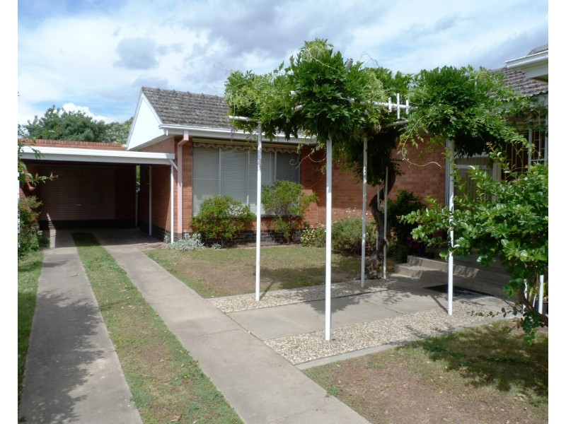 31 Clarke St, Benalla VIC 3672