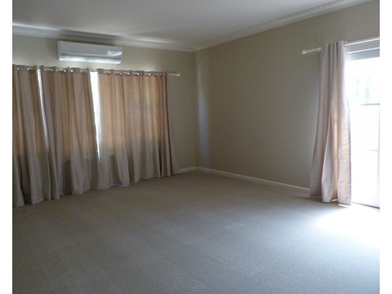 69 Benson St, Benalla VIC 3672