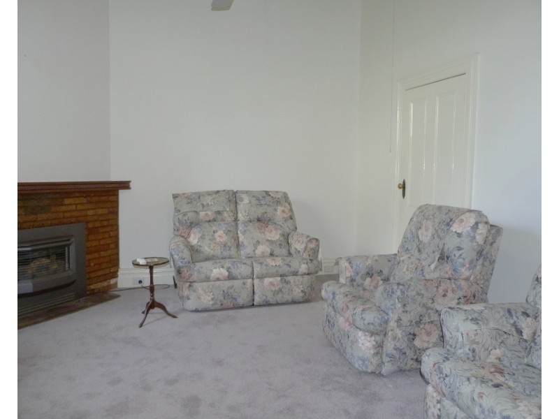 14 Nixon St, Benalla VIC 3672