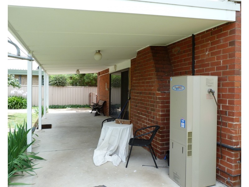 14 Nixon St, Benalla VIC 3672