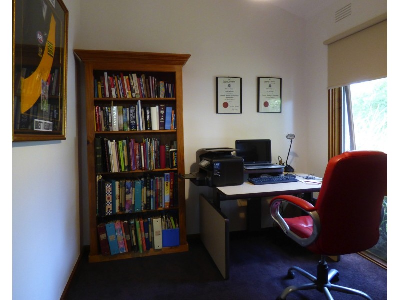 12 Kitson Ct, Benalla VIC 3672