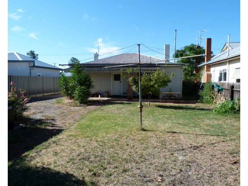 26 Wedge St, Benalla VIC 3672