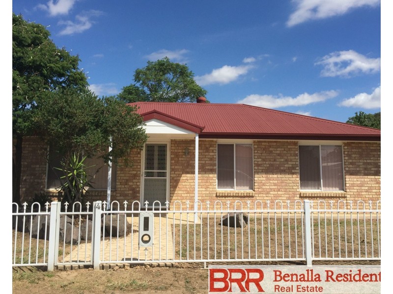 4 Bourke Dr, Benalla VIC 3672