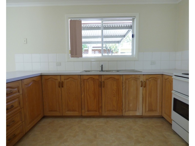 4 Bourke Dr, Benalla VIC 3672