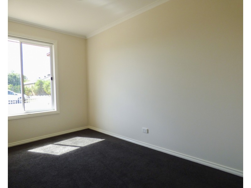 4 Bourke Dr, Benalla VIC 3672