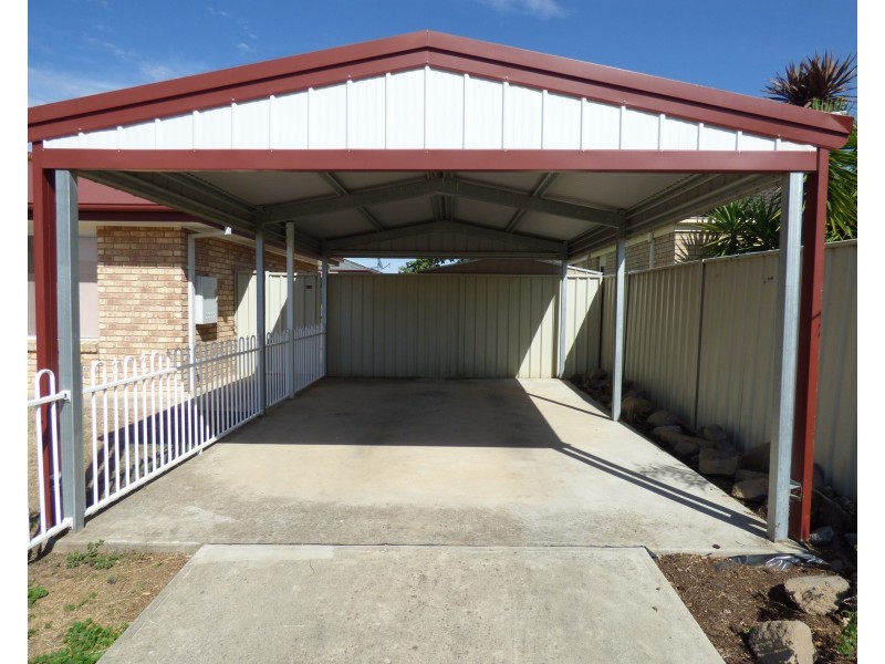 4 Bourke Dr, Benalla VIC 3672