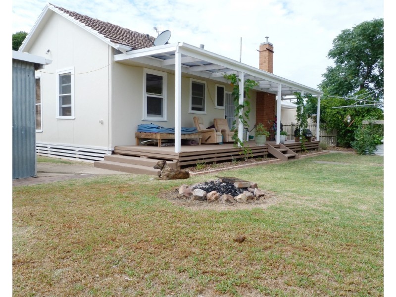 53 William St N, Benalla VIC 3672