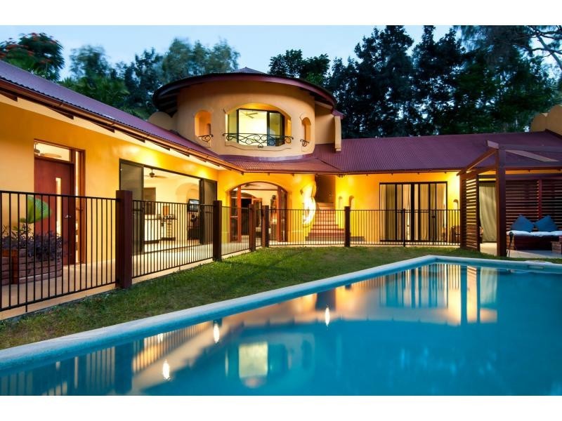 19 ‘The Sands’ Barrier Street, Port Douglas QLD 4877