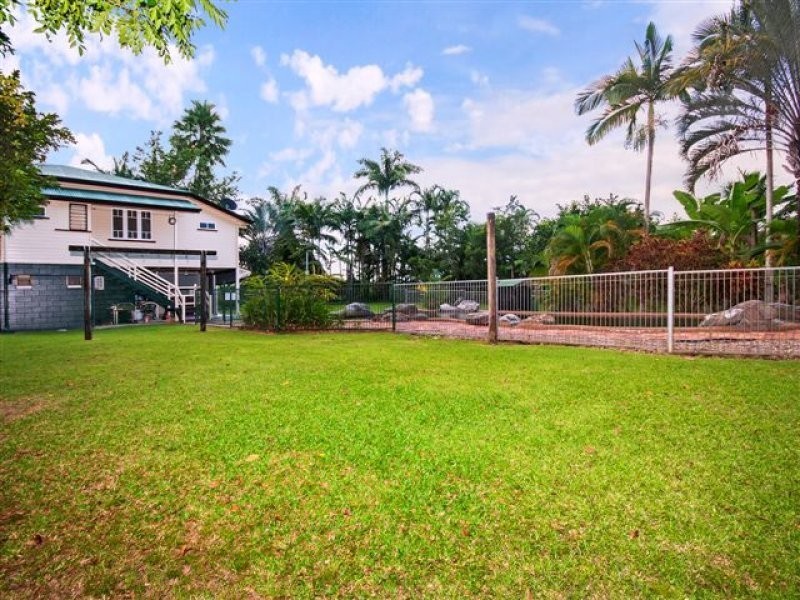 57 Gorge Road, Mossman QLD 4873