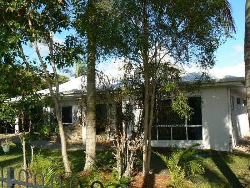 8 Shalom Close, Cooya Beach QLD 4873