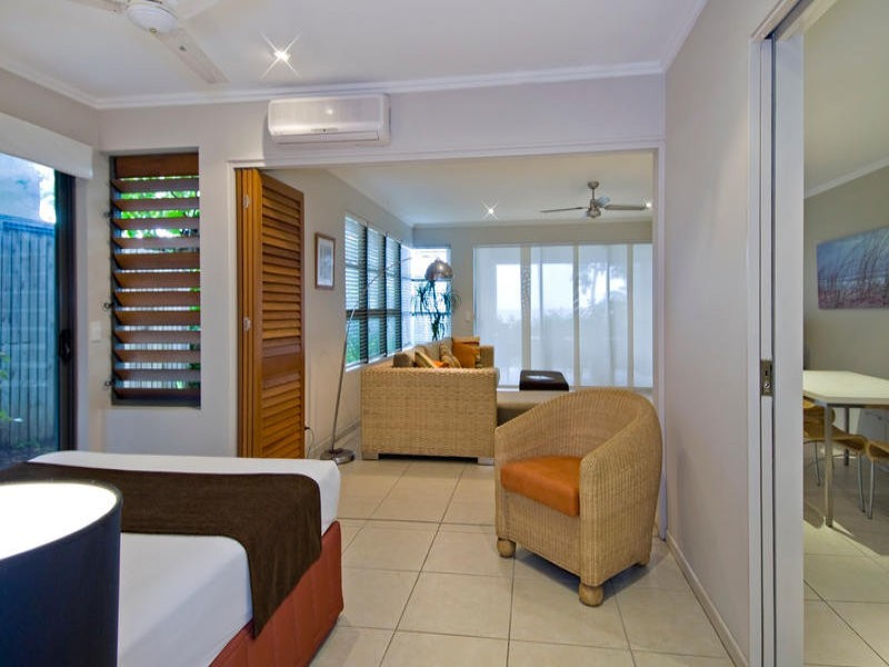 63 Vasey Esplanade, Trinity Beach QLD 4879