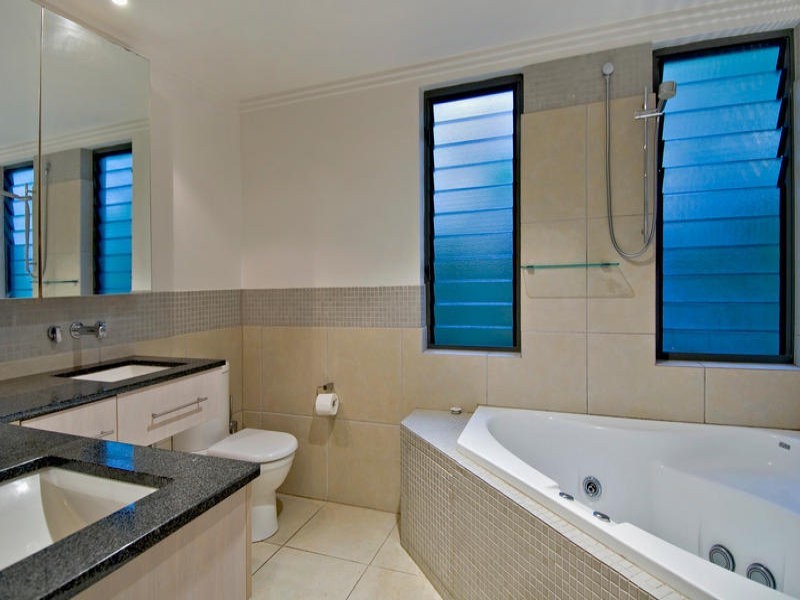 63 Vasey Esplanade, Trinity Beach QLD 4879