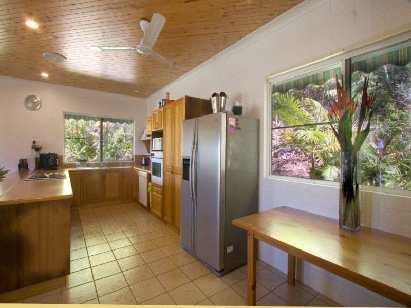 13 Somerset Drive, Miallo QLD 4873