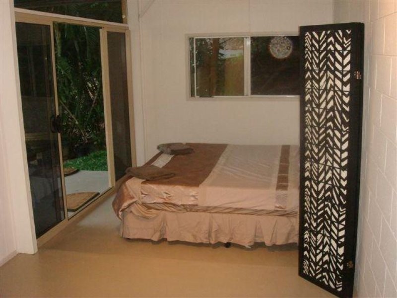 13 Somerset Drive, Miallo QLD 4873