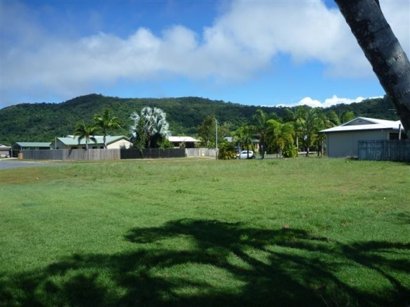 1 Sylvia Close, Wonga QLD 4873