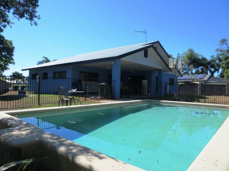 2 Shalom Close, Cooya Beach QLD 4873