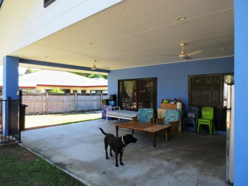 2 Shalom Close, Cooya Beach QLD 4873
