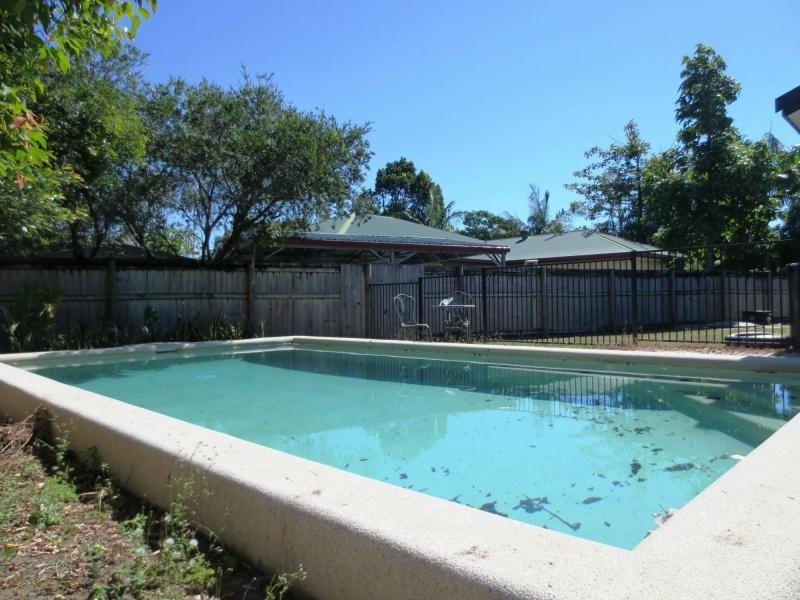 2 Shalom Close, Cooya Beach QLD 4873