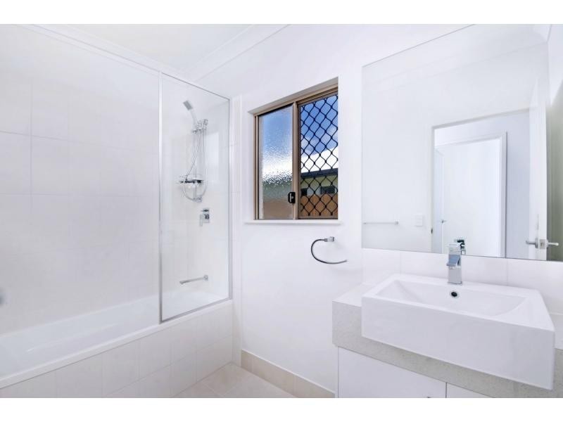 2 Wandi Close , Port Pacific Estate, Port Douglas QLD 4877