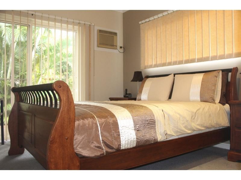 5 Cooya Beach Rd, Cooya Beach QLD 4873