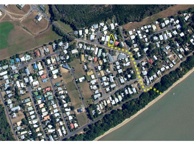 5 Cooya Beach Rd, Cooya Beach QLD 4873