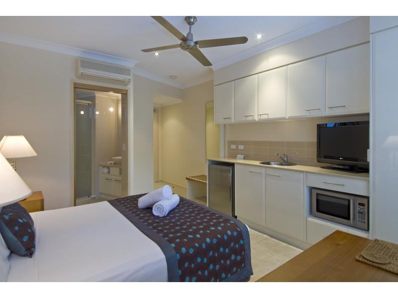 Unit 18/27 Davidson Street, Port Douglas QLD 4877