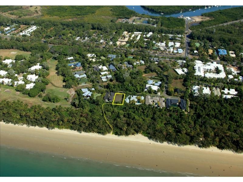 L12 “Beachfront Mirage” Port Douglas Road, Port Douglas QLD 4877