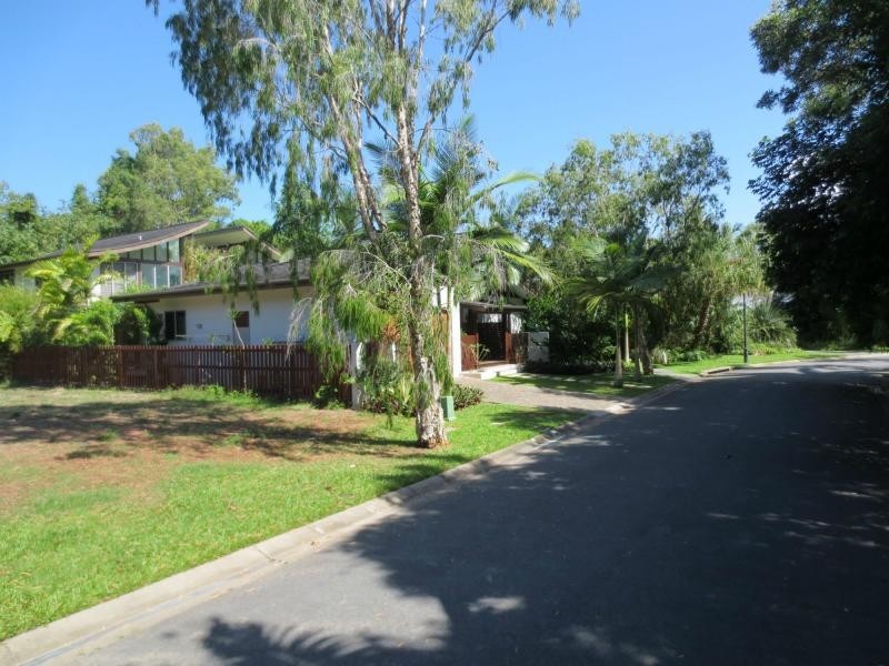 L12 “Beachfront Mirage” Port Douglas Road, Port Douglas QLD 4877