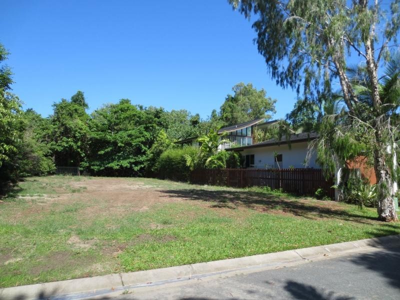 L12 “Beachfront Mirage” Port Douglas Road, Port Douglas QLD 4877