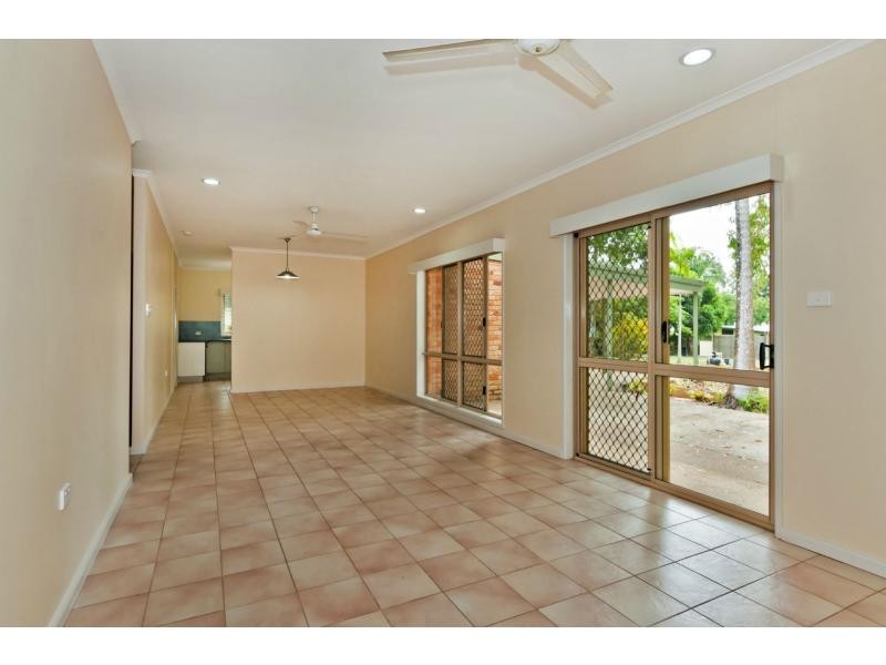 9 Toll Gate Road, Oak Beach QLD 4877